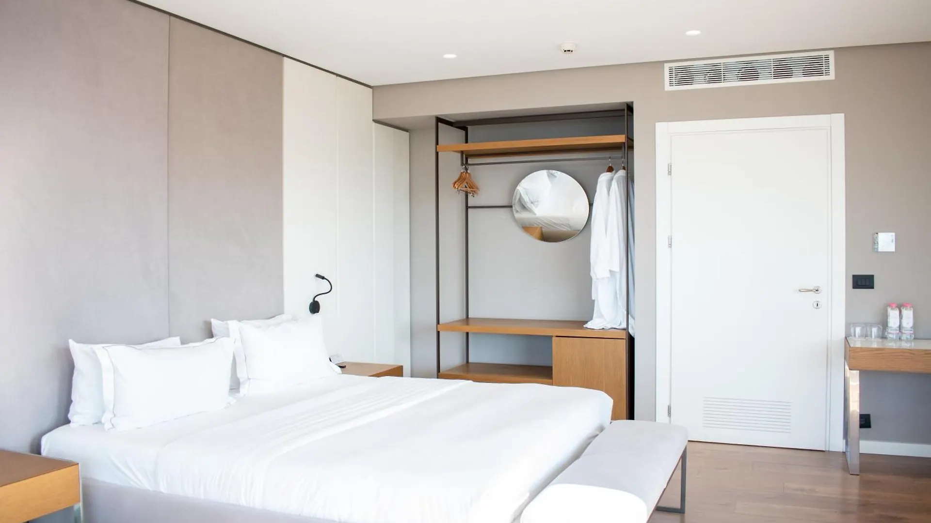 ****  Yacht Hotel Vlorë Albanien