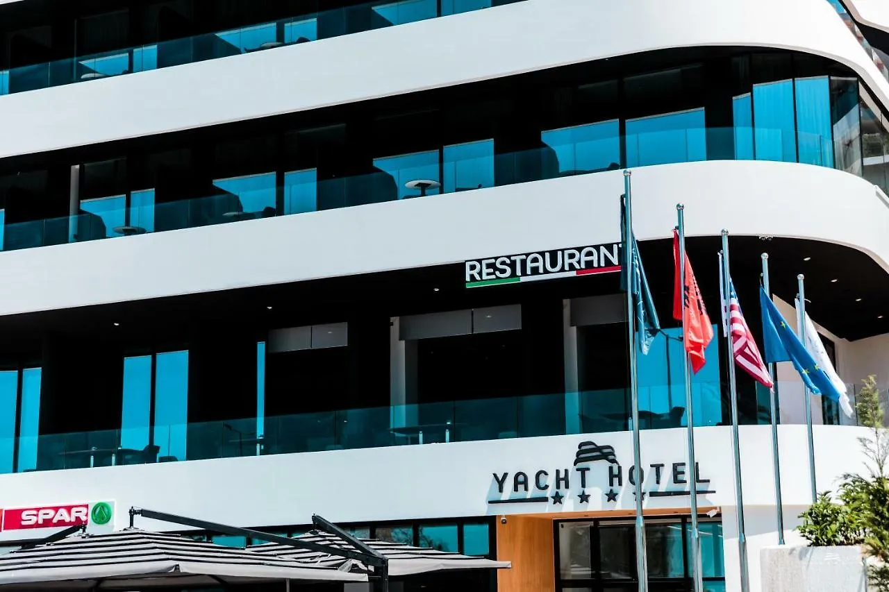 Yacht Hotel Vlorë