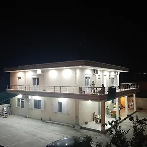 Appartamento Dhoma Plazhi Nefeli, Vlorë