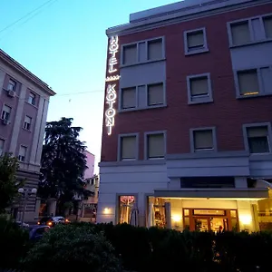 Boutique Kotoni 4* Tirana